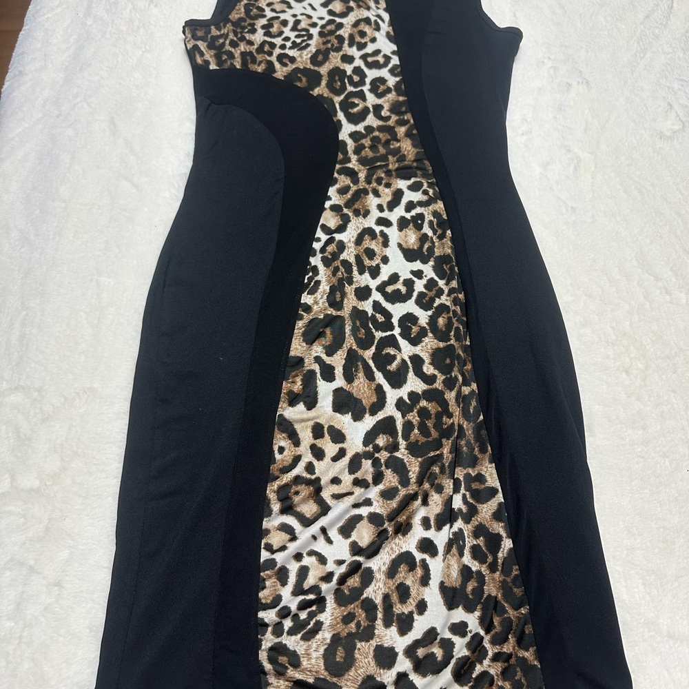 Black & Leopard Print Sleeveless Sheath Dress